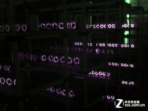 �O�ؔz��C�ϻ���